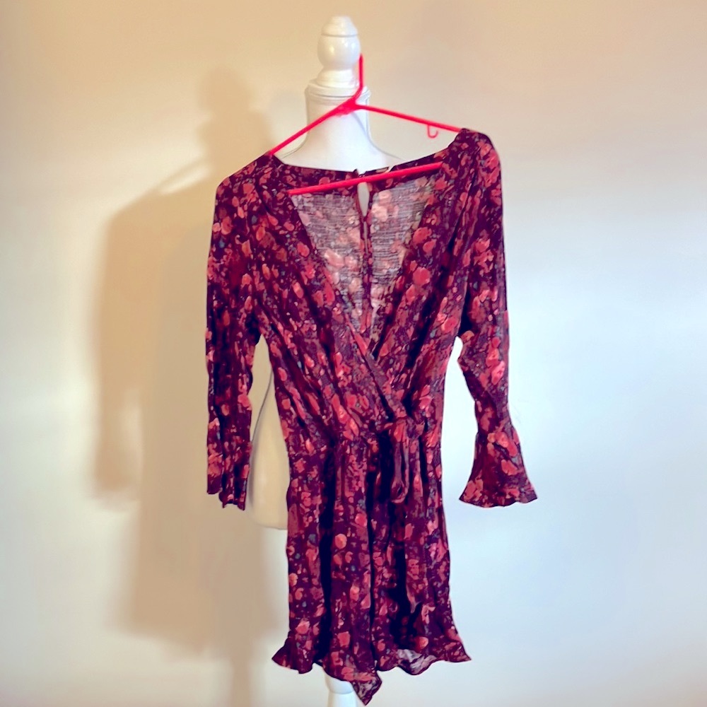FREE PEOPLE romper berry abstract Size Small